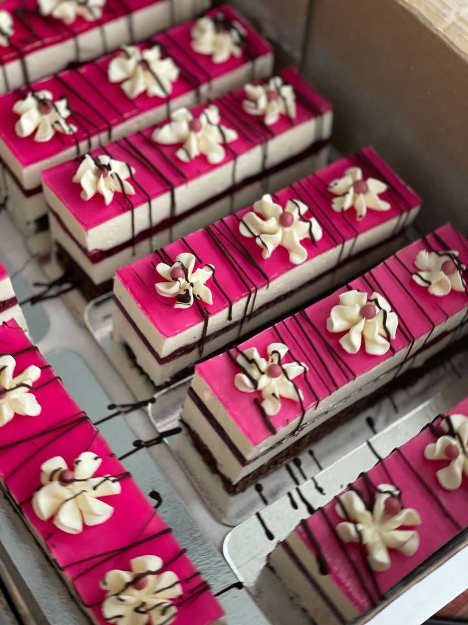 Berry Mousse Cake Bar